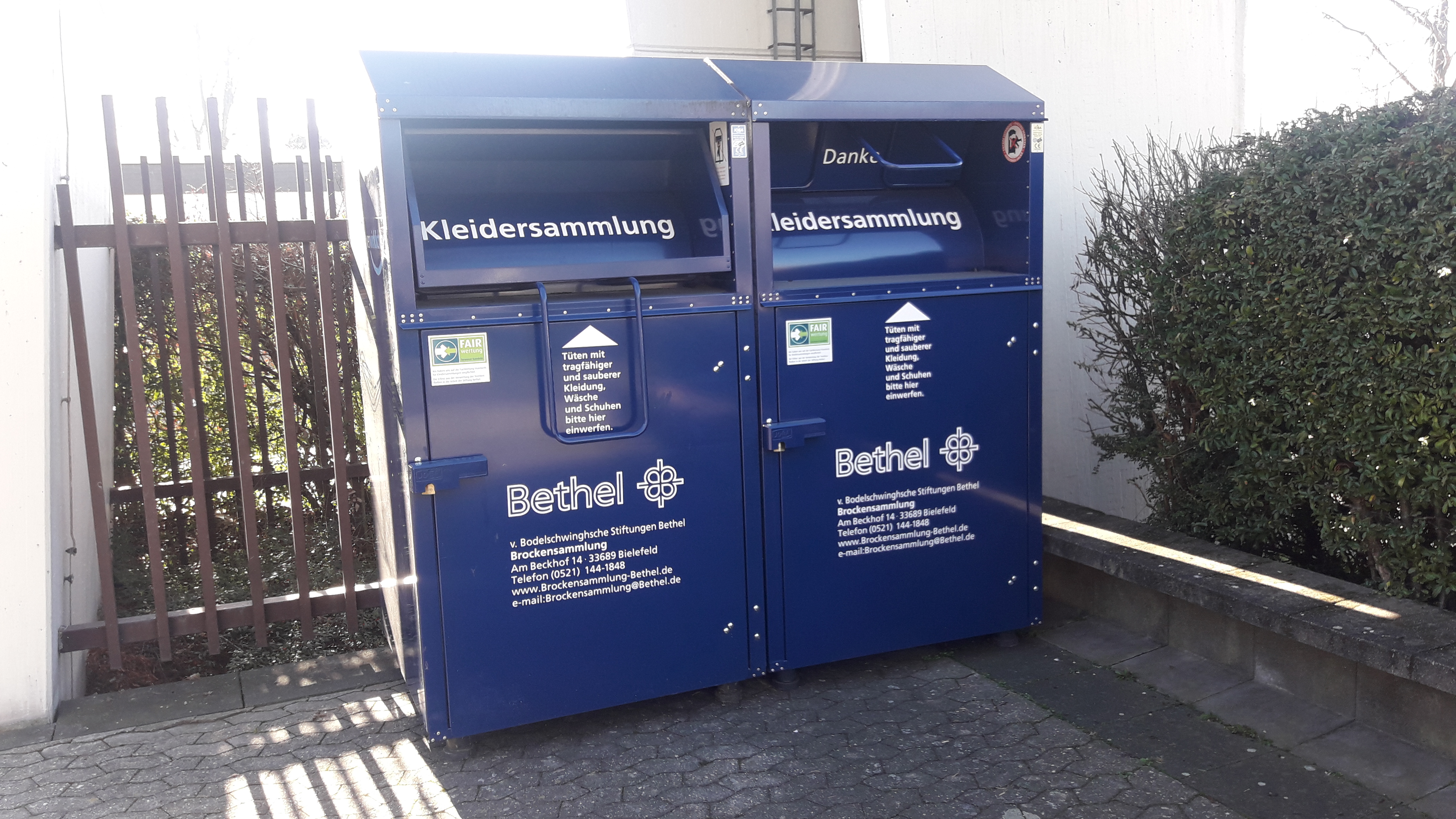 Read more about the article Bethel-Altkleider-Container an der Kreuzkirche